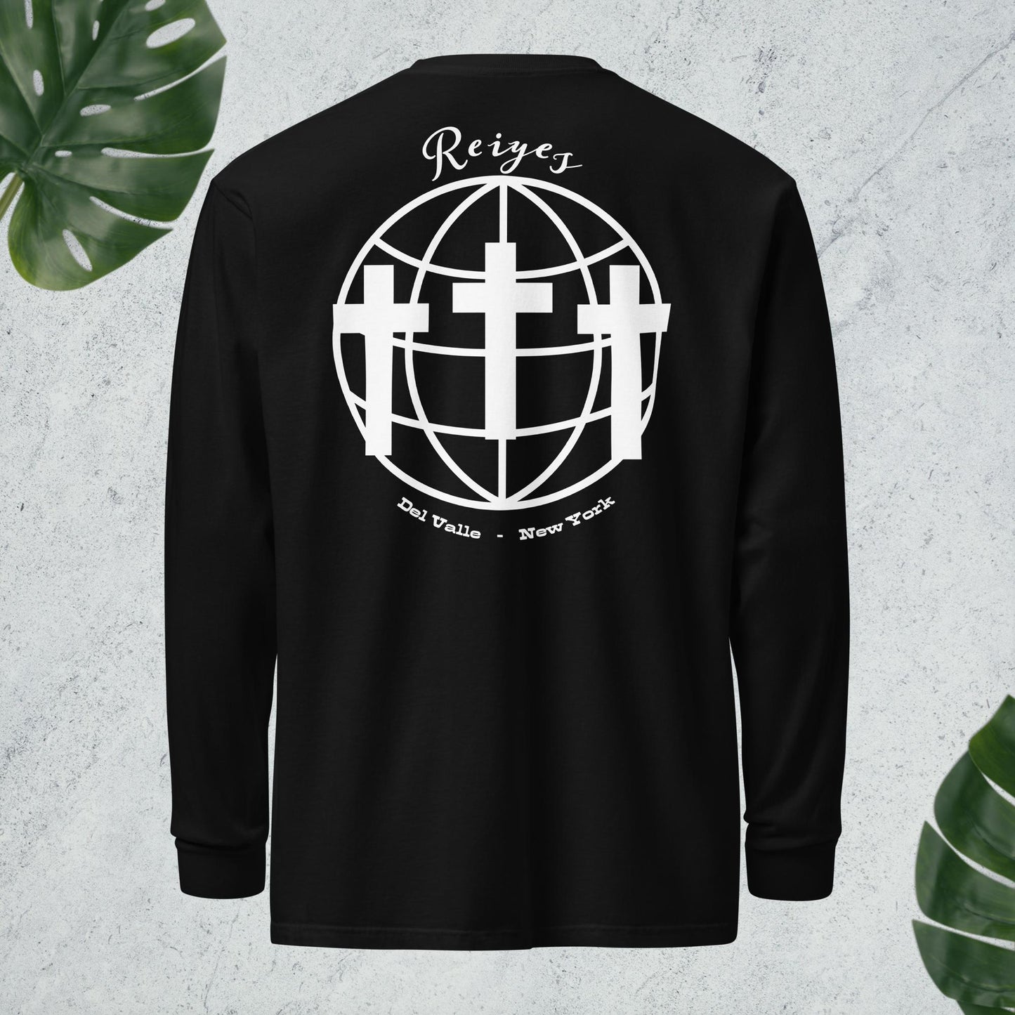 Black "Reiyes" heavyweight long-sleeve shirt